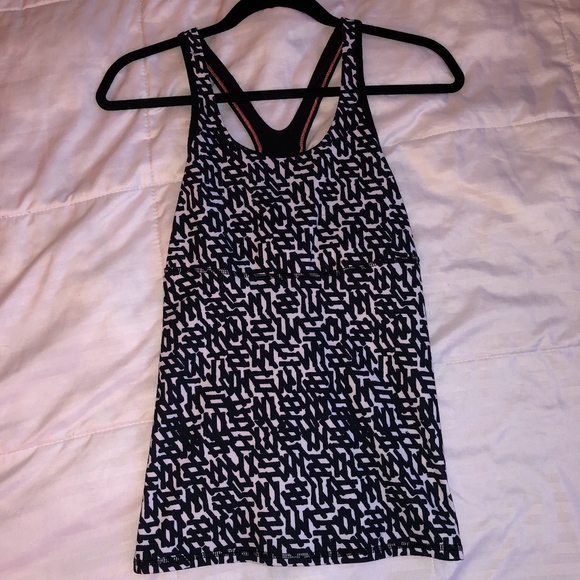 Patterned Lululemon Tank Top With Bra Size 8 - Picture 1 of 4